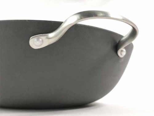 cast iron frying pan